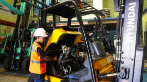 Jasa Service Forklift